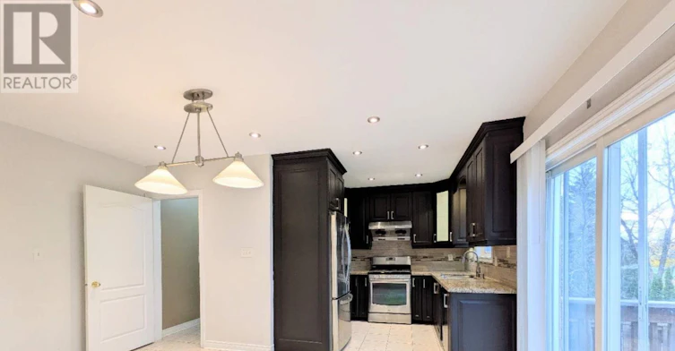 626 Society Crescent, Newmarket, ON, L3X 2V8 - 9