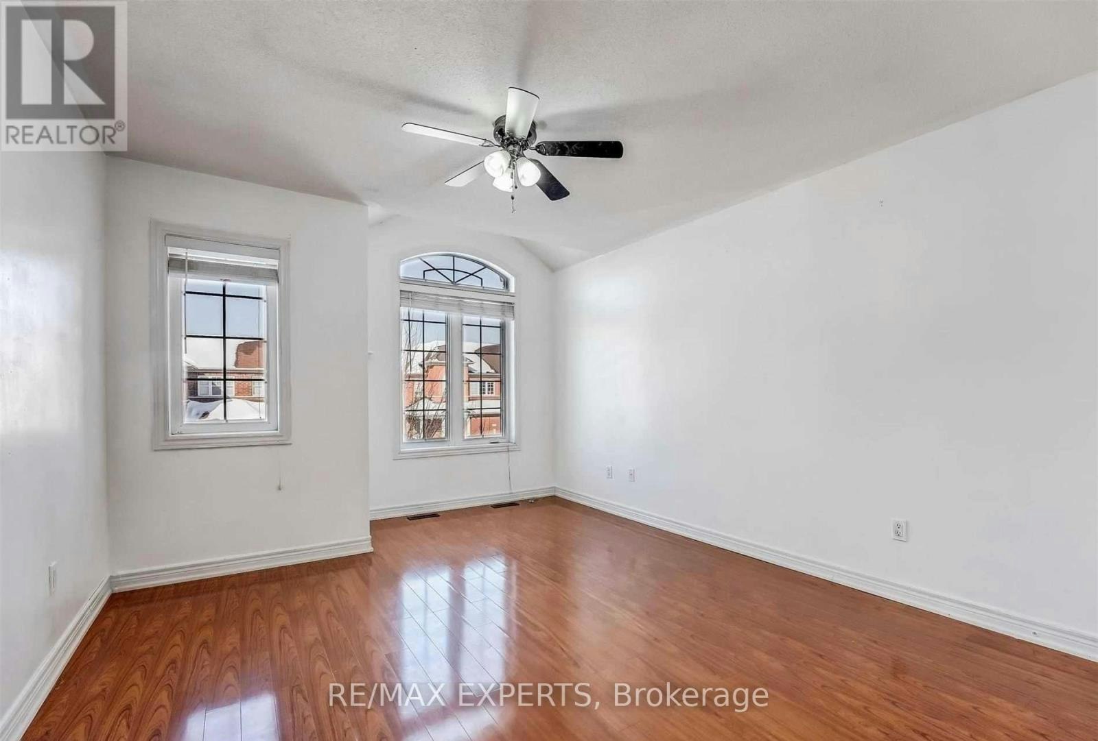 31 Vincent Street, Brampton, ON, L6R 0G8 - 16
