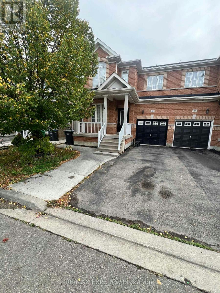 31 Vincent Street, Brampton, ON, L6R 0G8