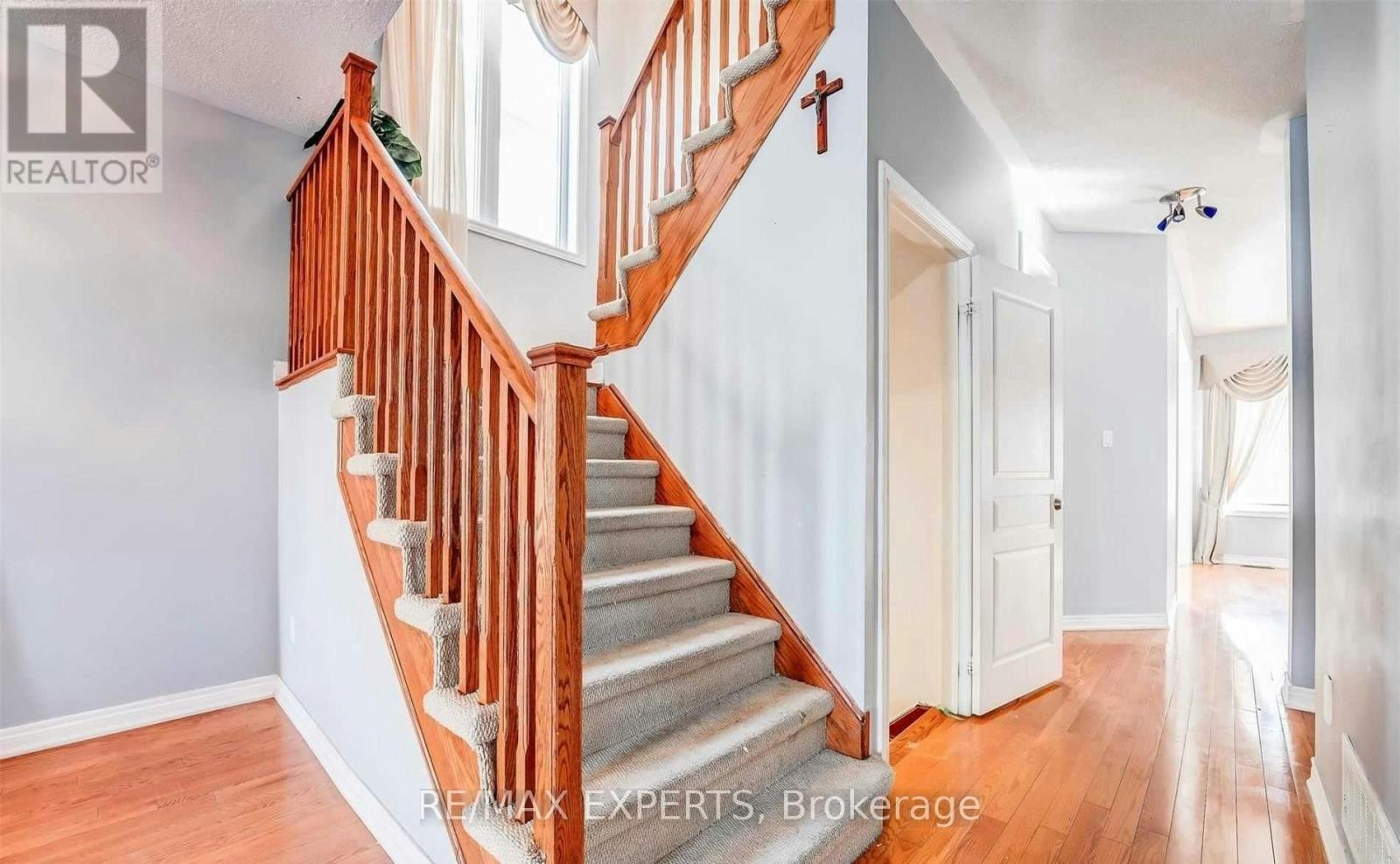 31 Vincent Street, Brampton, ON, L6R 0G8 - 4
