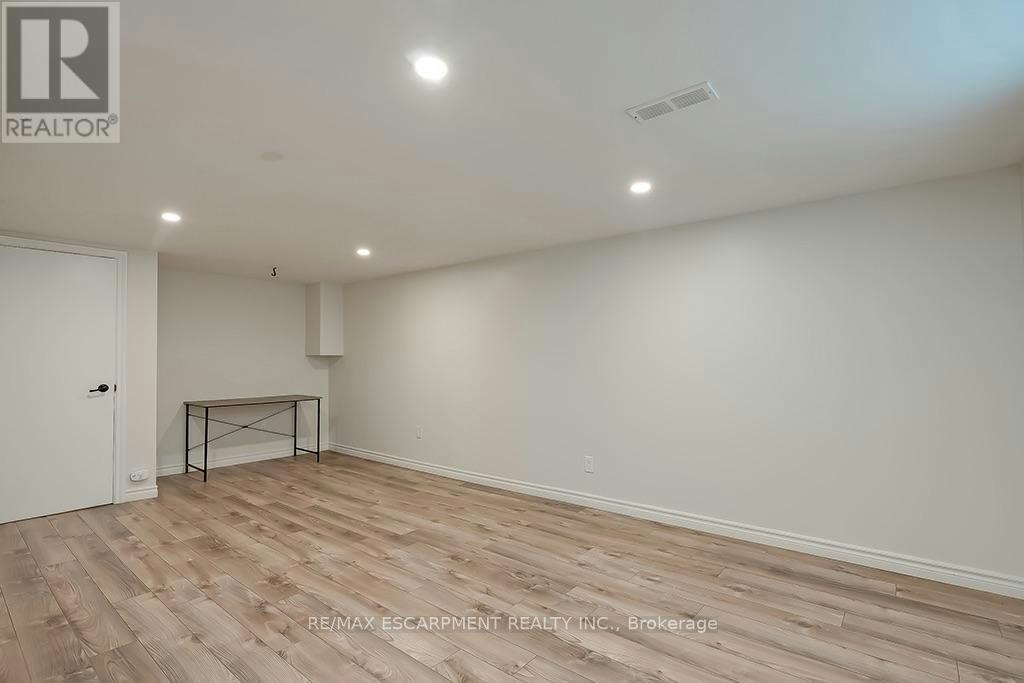 LOWER-7 Garside Avenue S, Hamilton, ON, L8K 2V7 - 6