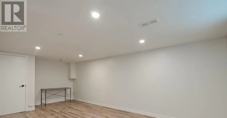 LOWER-7 Garside Avenue S, Hamilton, ON, L8K 2V7 - 6