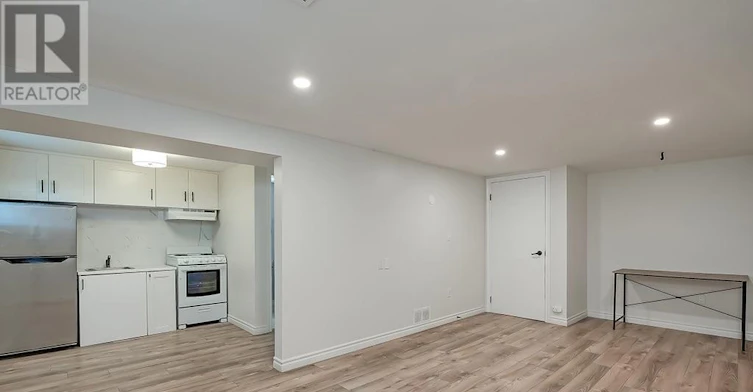 LOWER-7 Garside Avenue S, Hamilton, ON, L8K 2V7 - 3