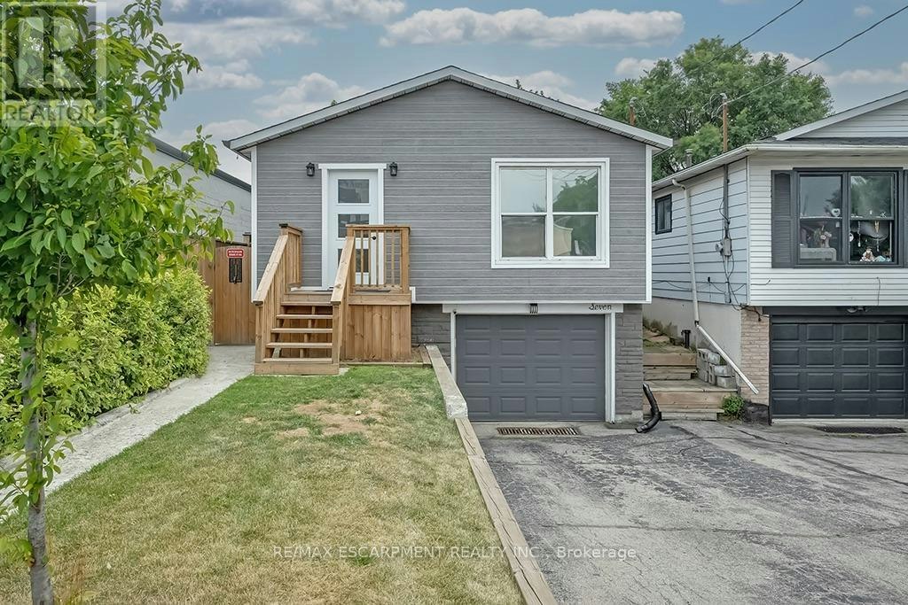 LOWER-7 Garside Avenue S, Hamilton, ON, L8K 2V7