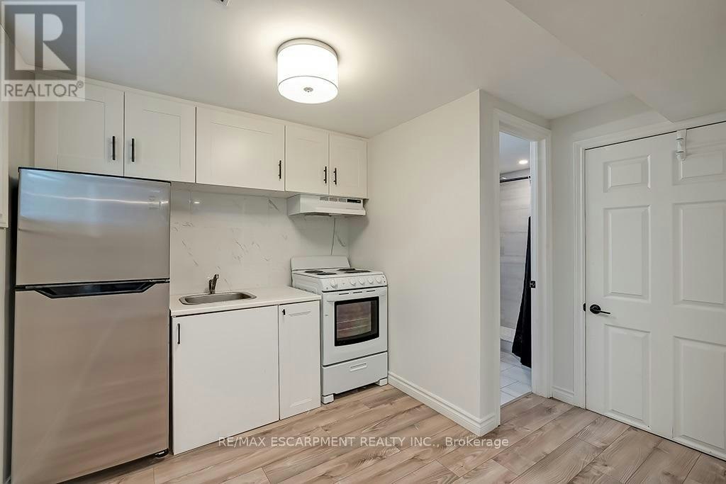 LOWER-7 Garside Avenue S, Hamilton, ON, L8K 2V7 - 4