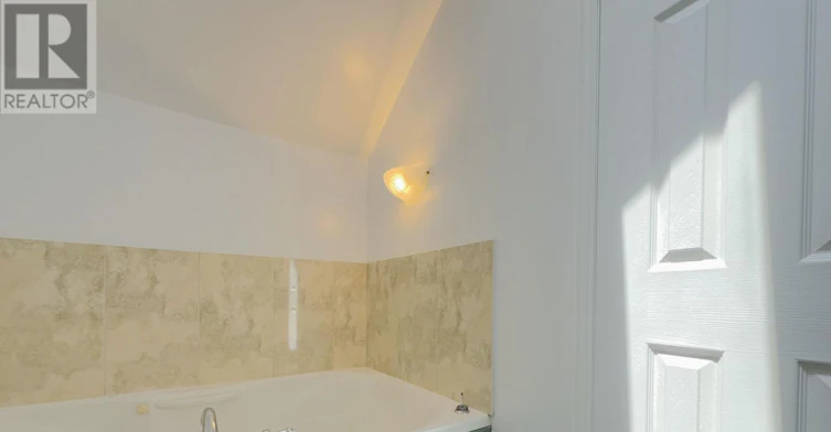 MAIN-116 Cranbrooke Avenue, Toronto, ON, M5M 1M7 - 36