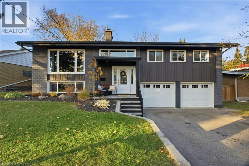 74 Tanglewood Avenue, Kitchener, ON, N2B 1S4