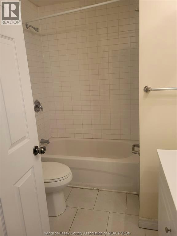 UPPER-372 Louis, Windsor, ON, N9A 1W4 - 9
