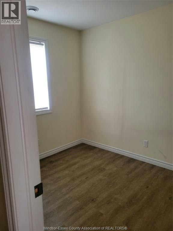 UPPER-372 Louis, Windsor, ON, N9A 1W4 - 11