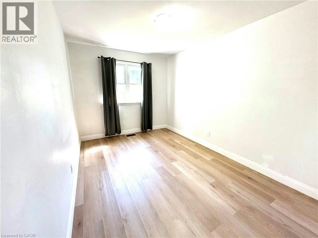Upper-292 Woodward Avenue, Milton, ON, L9T 1V2 - 16