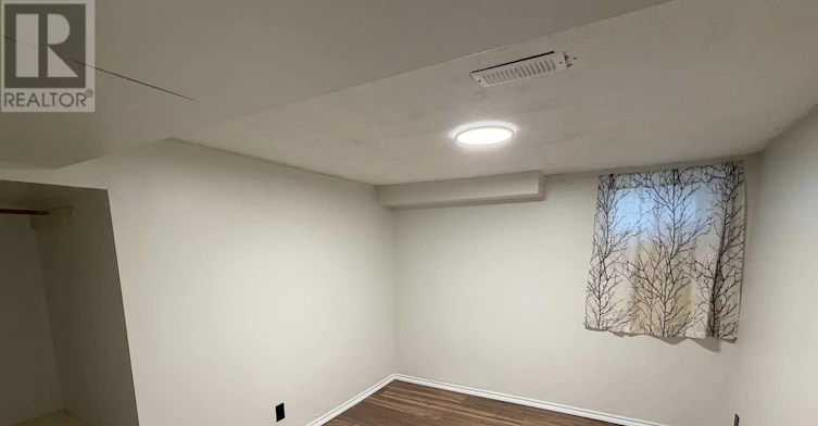 LOWER-998 Warden Avenue, Toronto, ON, M1R 2P1 - 7