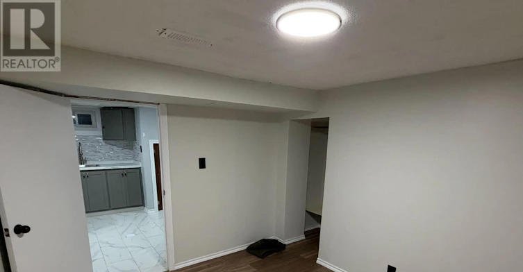 LOWER-998 Warden Avenue, Toronto, ON, M1R 2P1 - 8