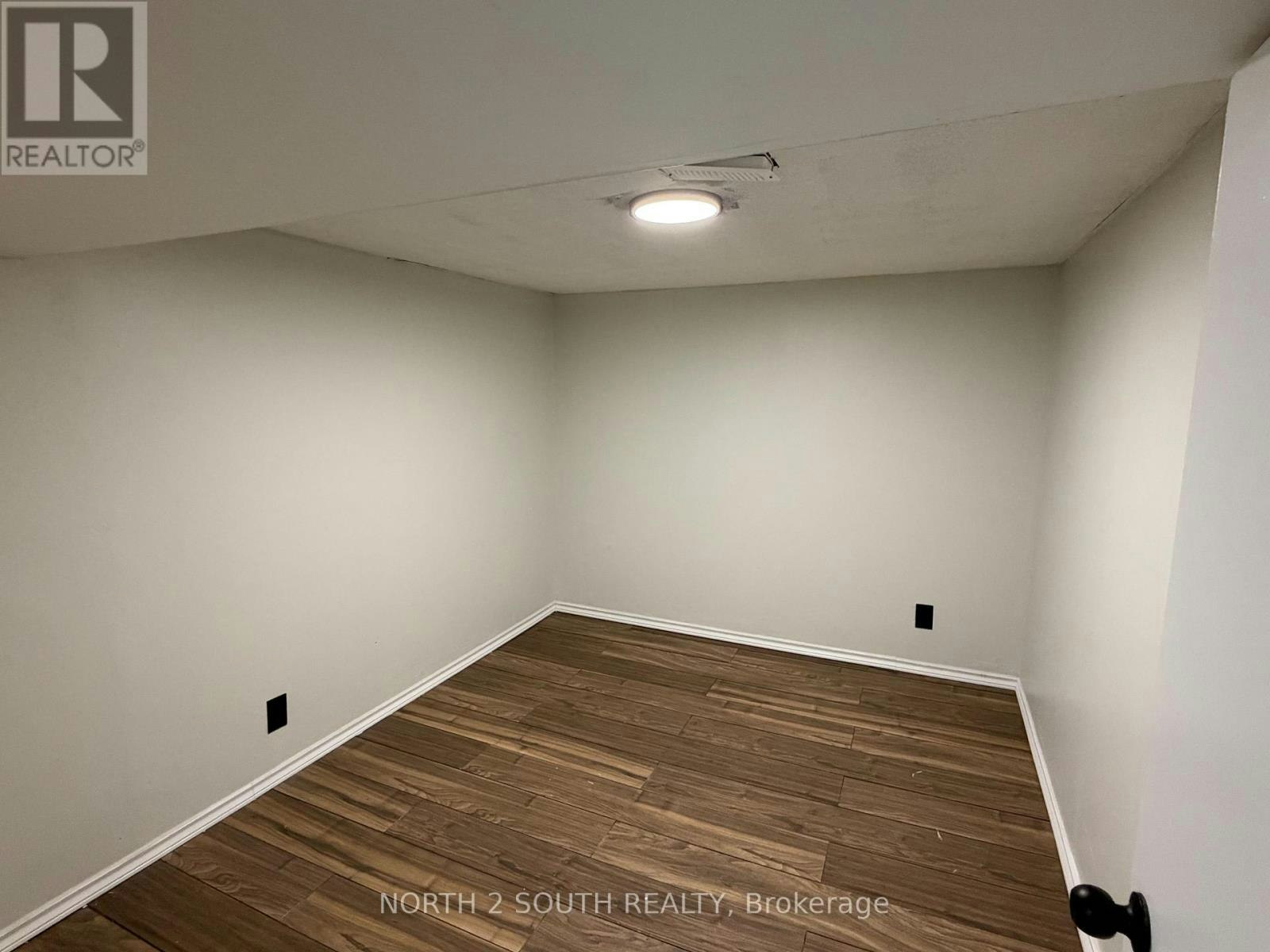 LOWER-998 Warden Avenue, Toronto, ON, M1R 2P1 - 9