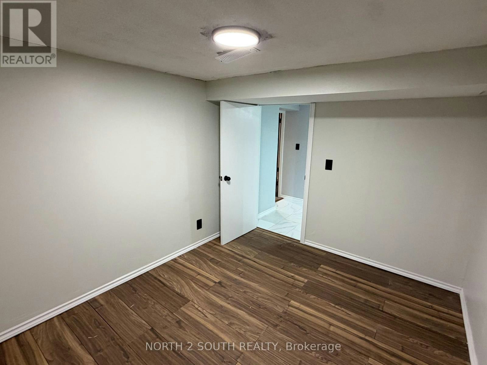 LOWER-998 Warden Avenue, Toronto, ON, M1R 2P1 - 10
