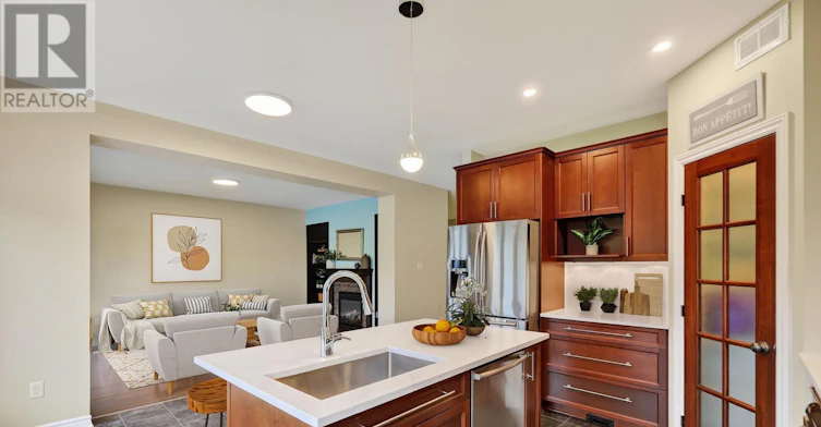 816 Azure Street, Ottawa, ON, K4A 0T7 - 11