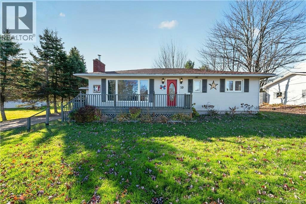 10 Granite Drive, Salisbury, NB, E4J 3G2
