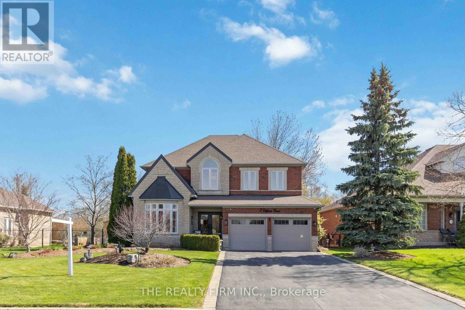 3 Cliffcrest Court, Caledon, ON, L7C 1C1