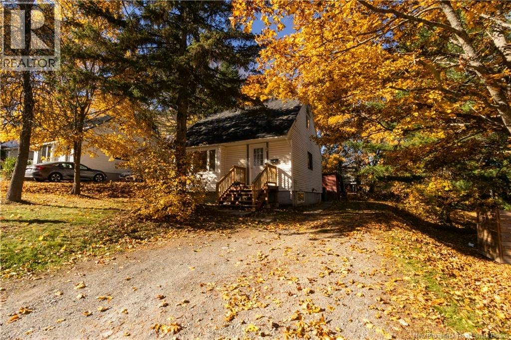 691 Hanson Street, Fredericton, NB, E3B 4A1