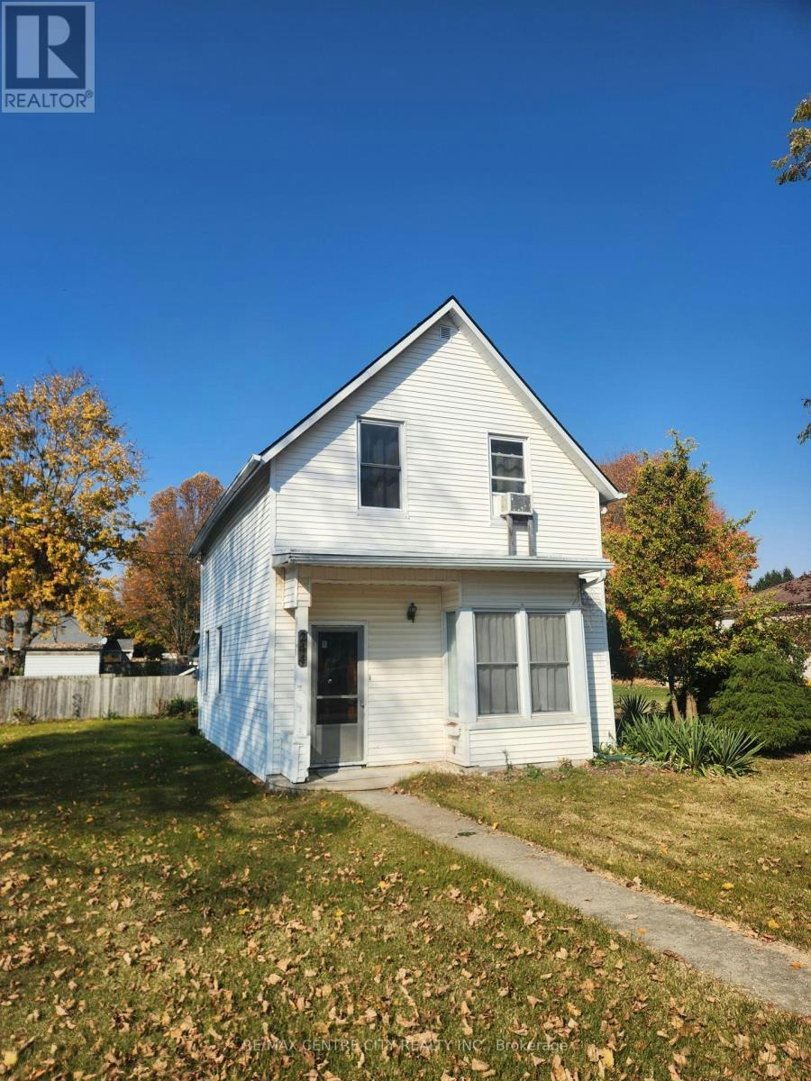 244 Elm Street W, Chatham-Kent, ON, N0P 1C0