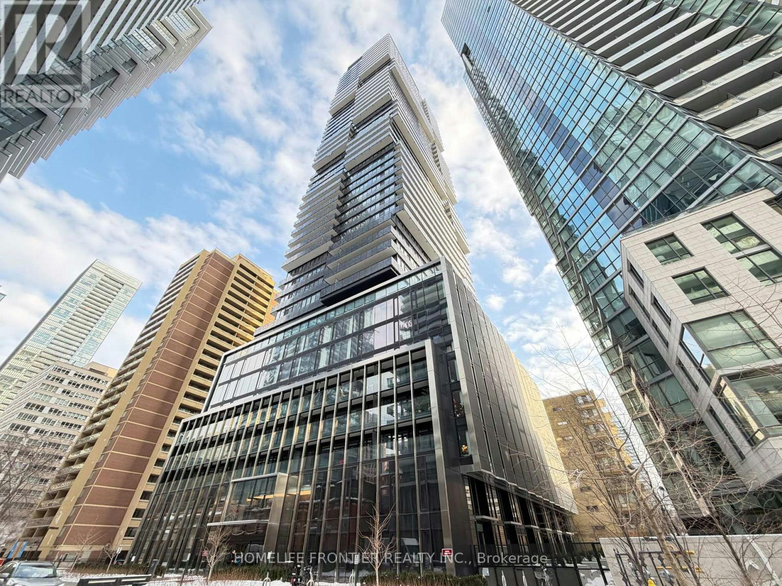 1912-55 Charles Street E, Toronto, ON, M4Y 0J1