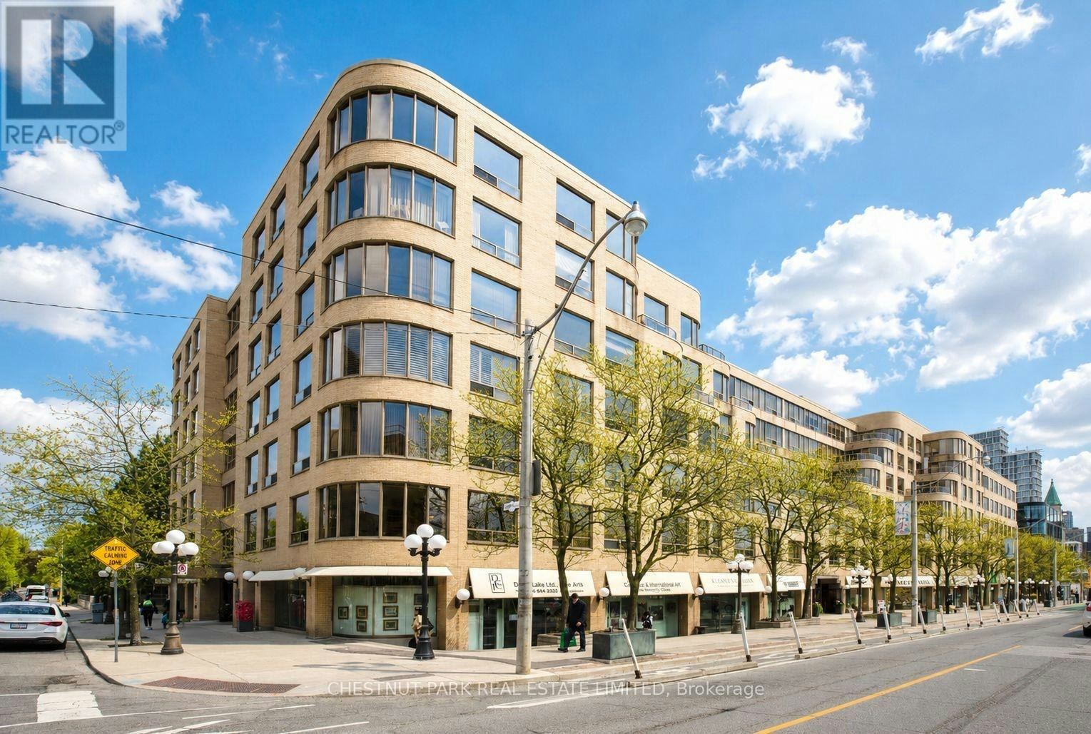 702-1177 Yonge Street, Toronto, ON, M4T 2Y4 - 2