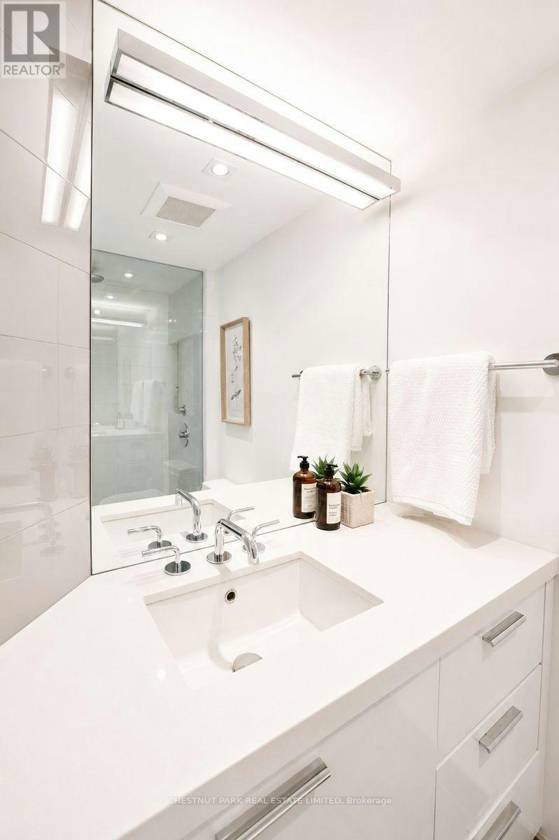 702-1177 Yonge Street, Toronto, ON, M4T 2Y4 - 34