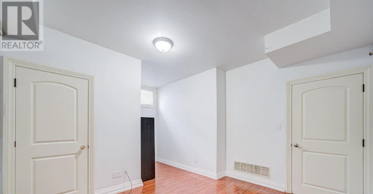 LOWER-213 Maplehurst Avenue, Toronto, ON, M2N 3C3 - 7