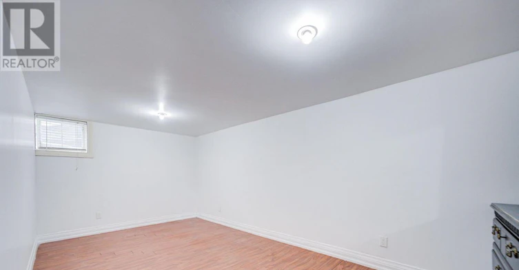 LOWER-213 Maplehurst Avenue, Toronto, ON, M2N 3C3 - 8