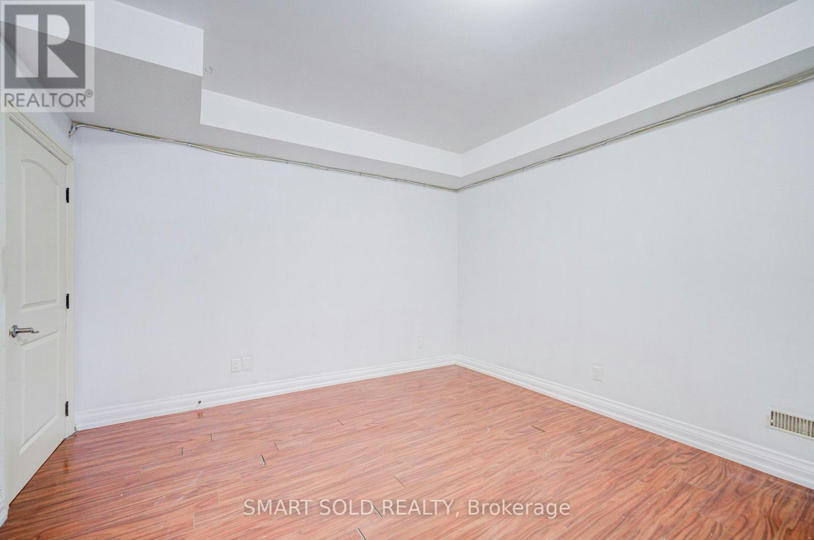 LOWER-213 Maplehurst Avenue, Toronto, ON, M2N 3C3 - 9