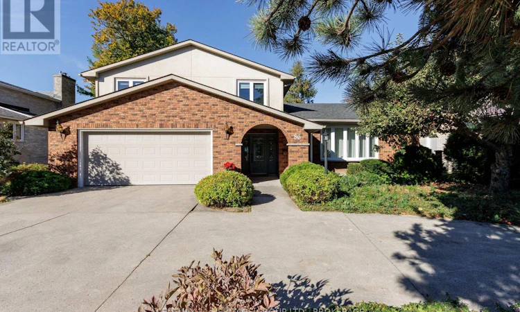 86 Lakeshore Boulevard