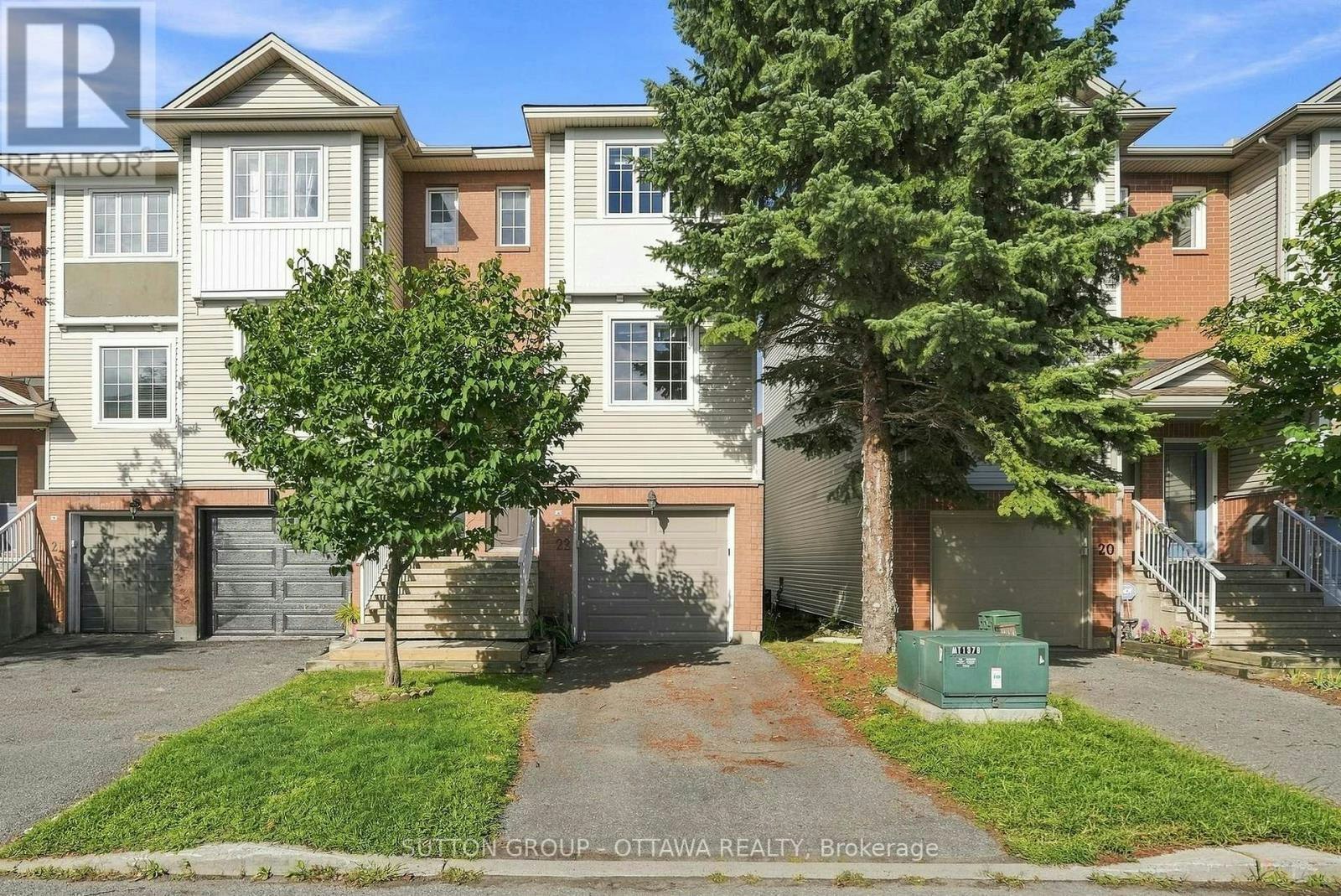 22 Manhattan Crescent, Ottawa, ON, K2C 4B4