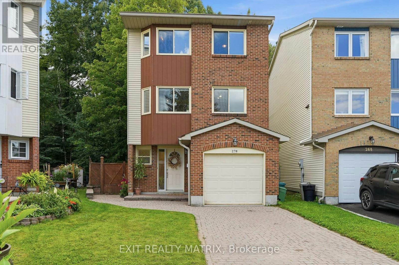 270 Fernleaf Crescent, Ottawa, ON, K1E 2Z4