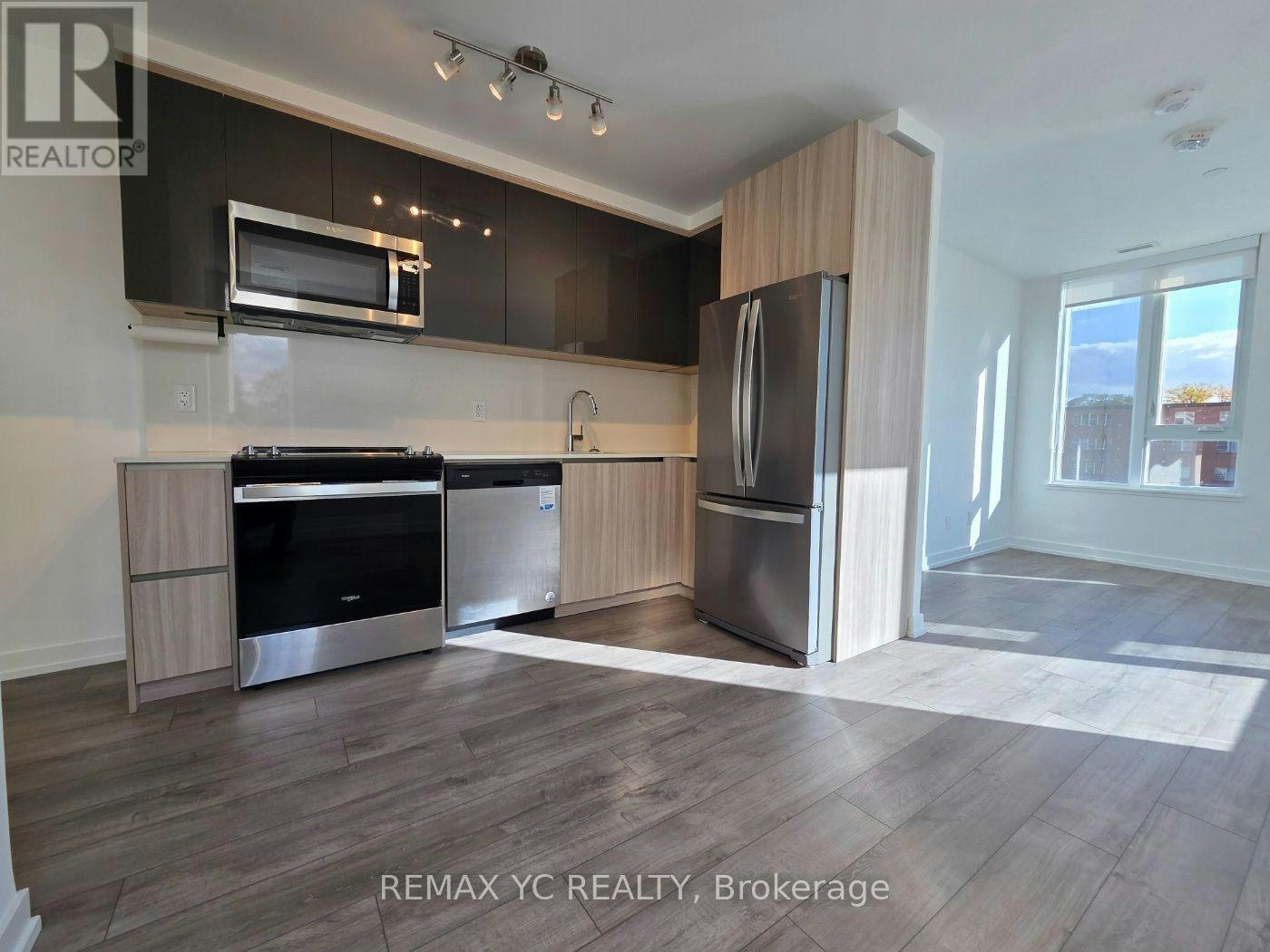 213-11 Maryport Avenue, Toronto, ON, M3M 0E2