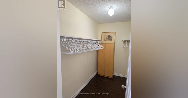 27 Saint Dennis Road, Brampton, ON, L6R 3W7 - 6