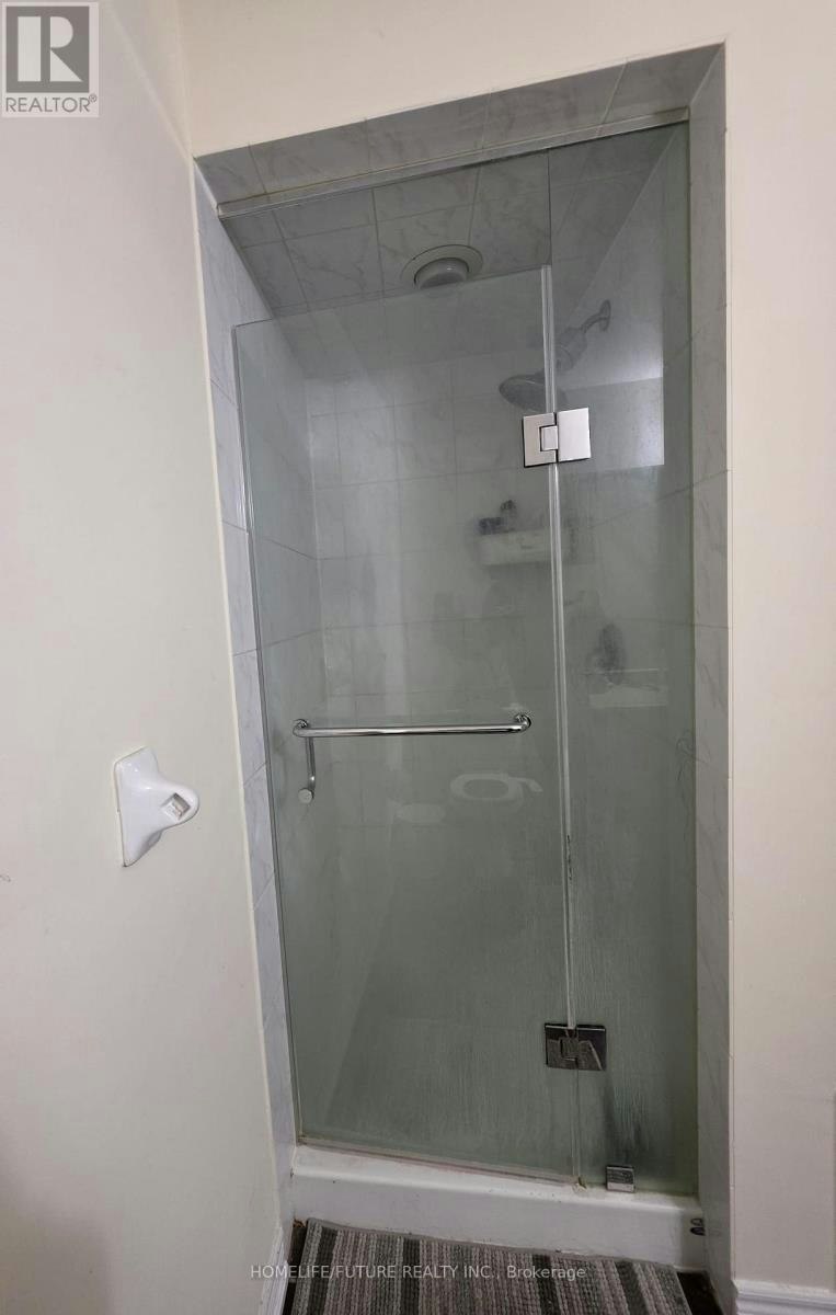 27 Saint Dennis Road, Brampton, ON, L6R 3W7 - 27