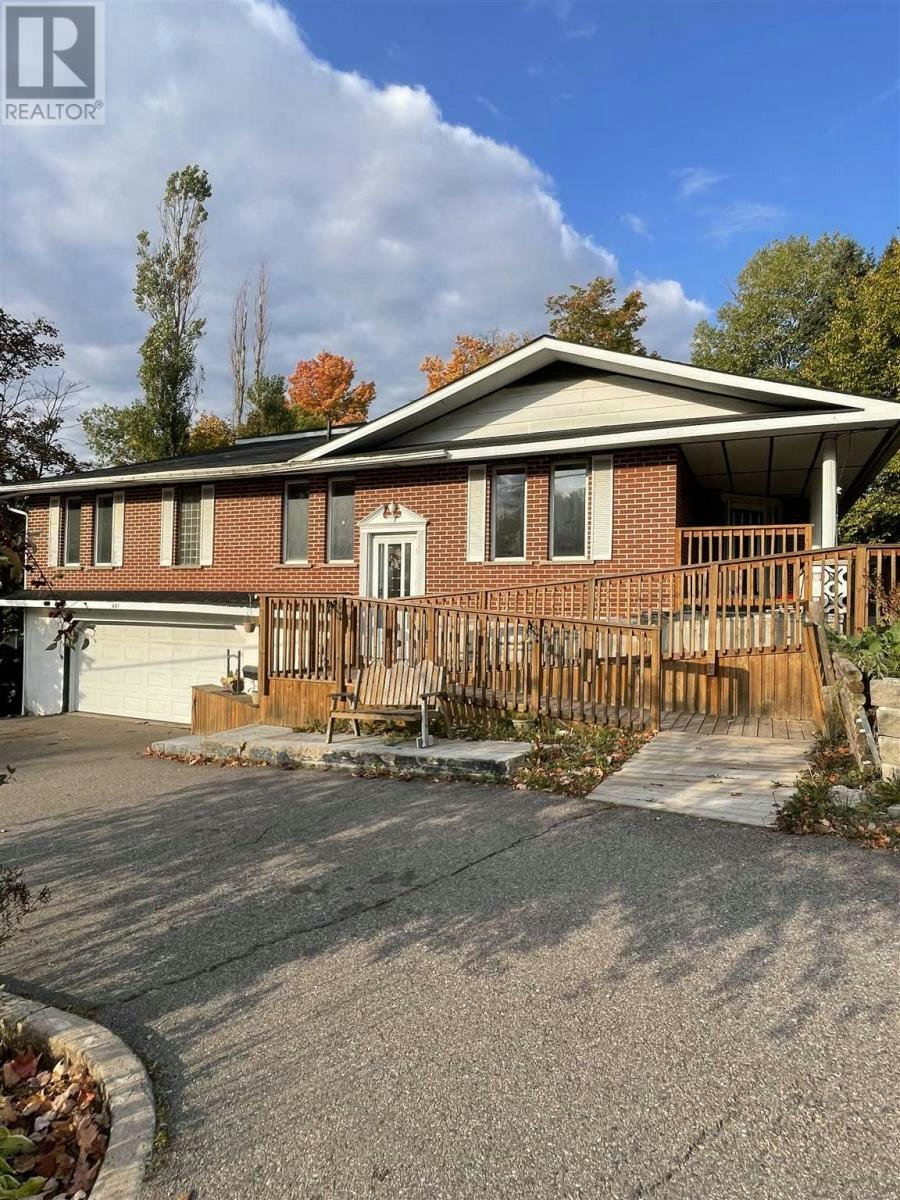 401 Lake Street, Sault Ste. Marie, ON, P6B 5N4