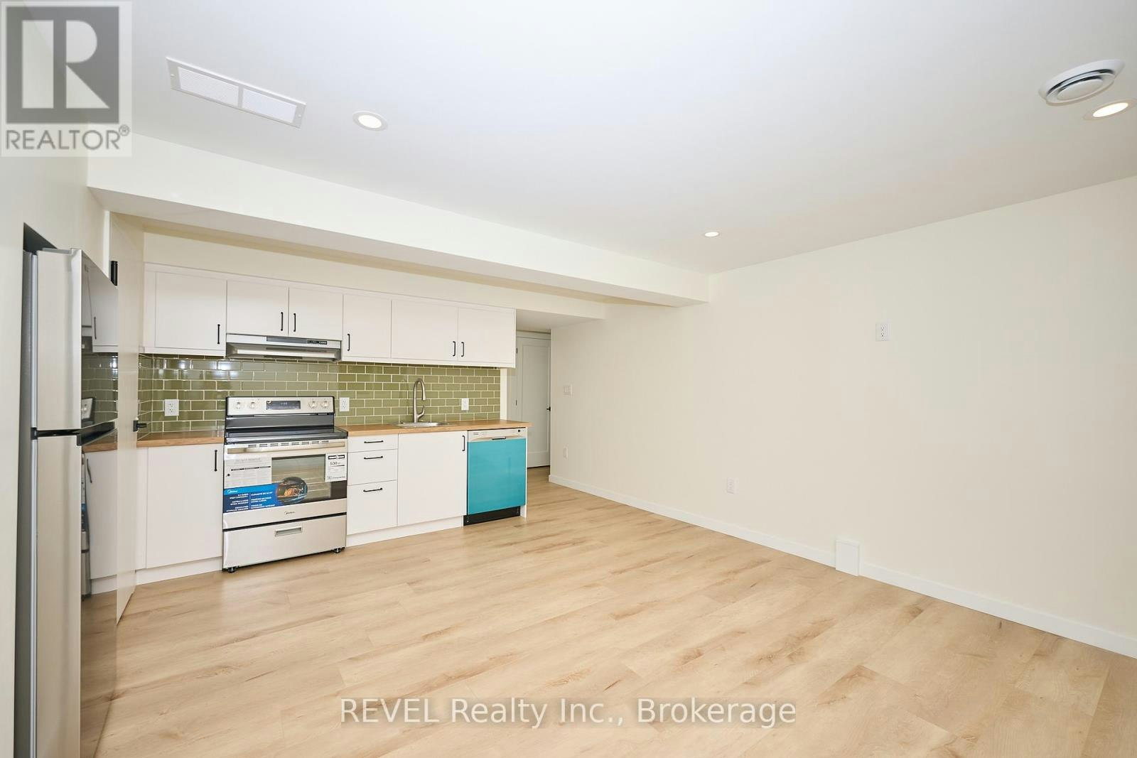 LOWER UNIT-4650 Belfast Avenue, Niagara Falls, ON, L2E 4G3 - 3