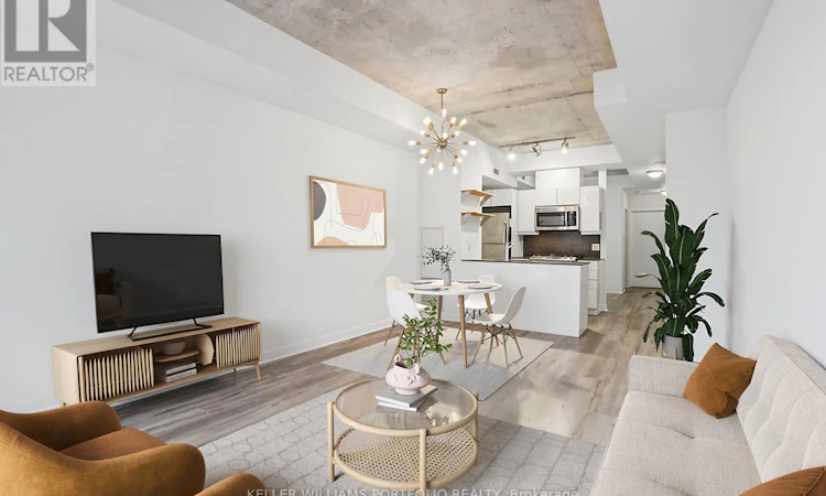 507-127 Queen Street E