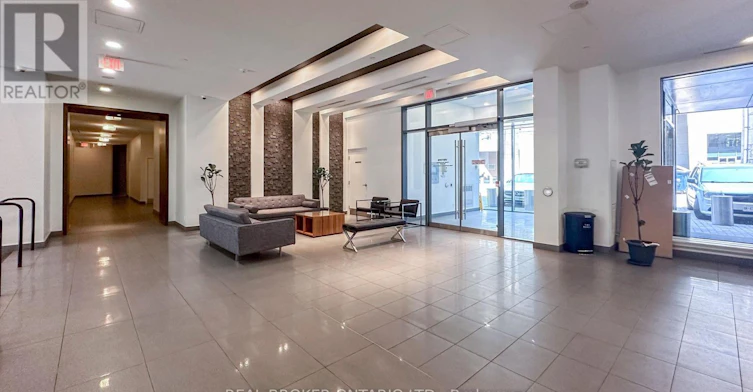 910-20 Bruyeres Mews, Toronto, ON, M5V 0G8 - 3