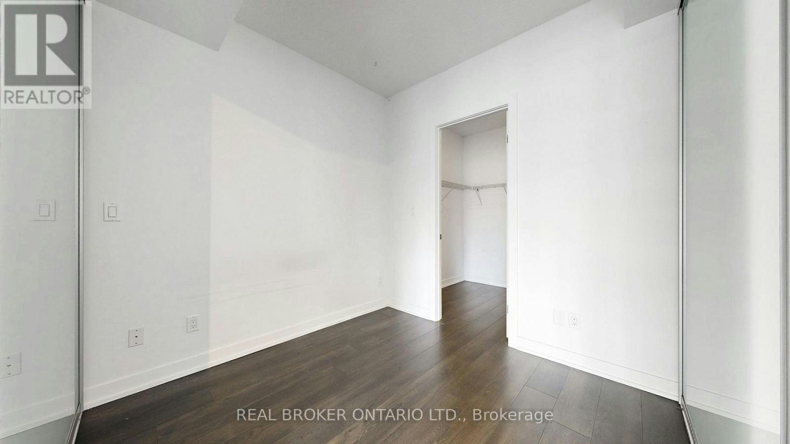 910-20 Bruyeres Mews, Toronto, ON, M5V 0G8 - 12