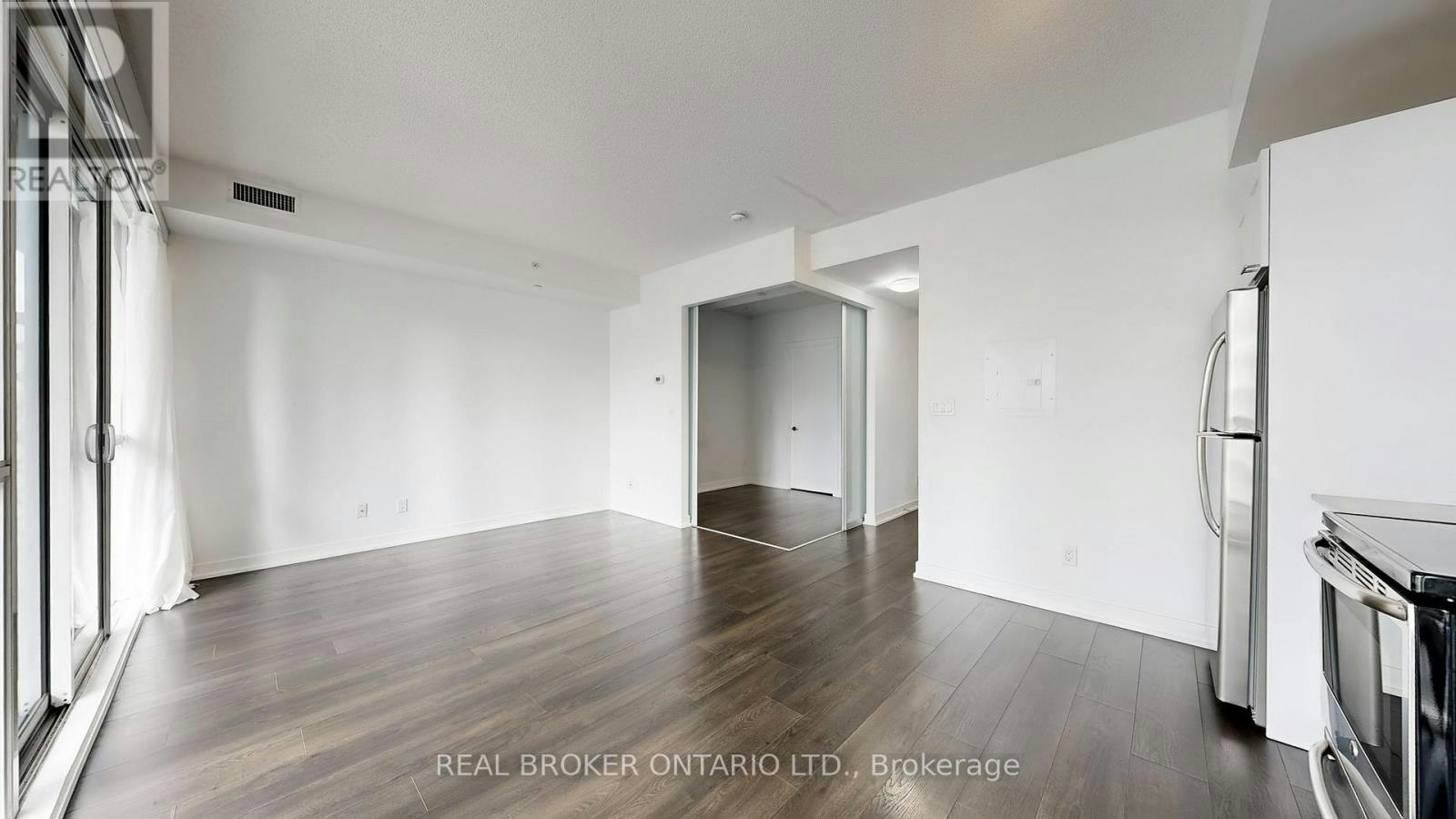 910-20 Bruyeres Mews, Toronto, ON, M5V 0G8 - 9