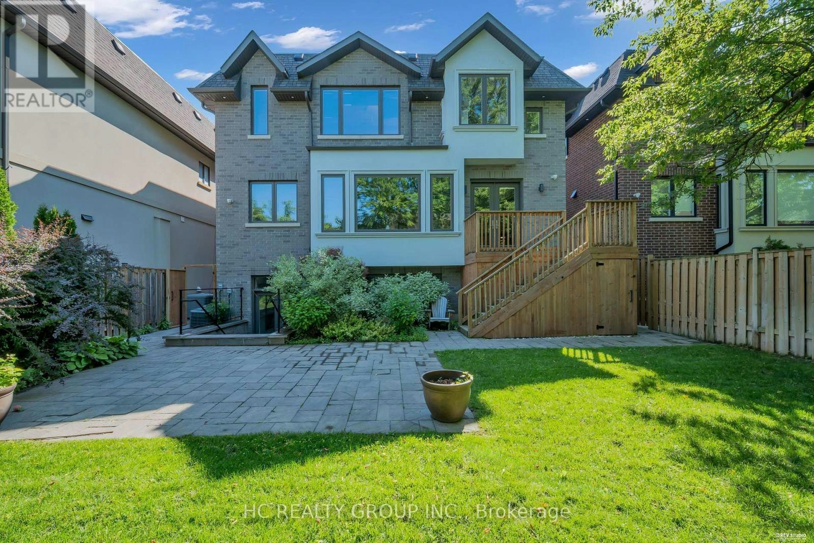 92 Glen Rush Boulevard, Toronto, ON, M5N 2V1 - 2