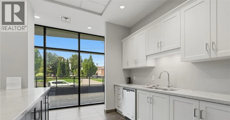101-30 Hamilton Street S, Hamilton, ON, L8B 1V8 - 34