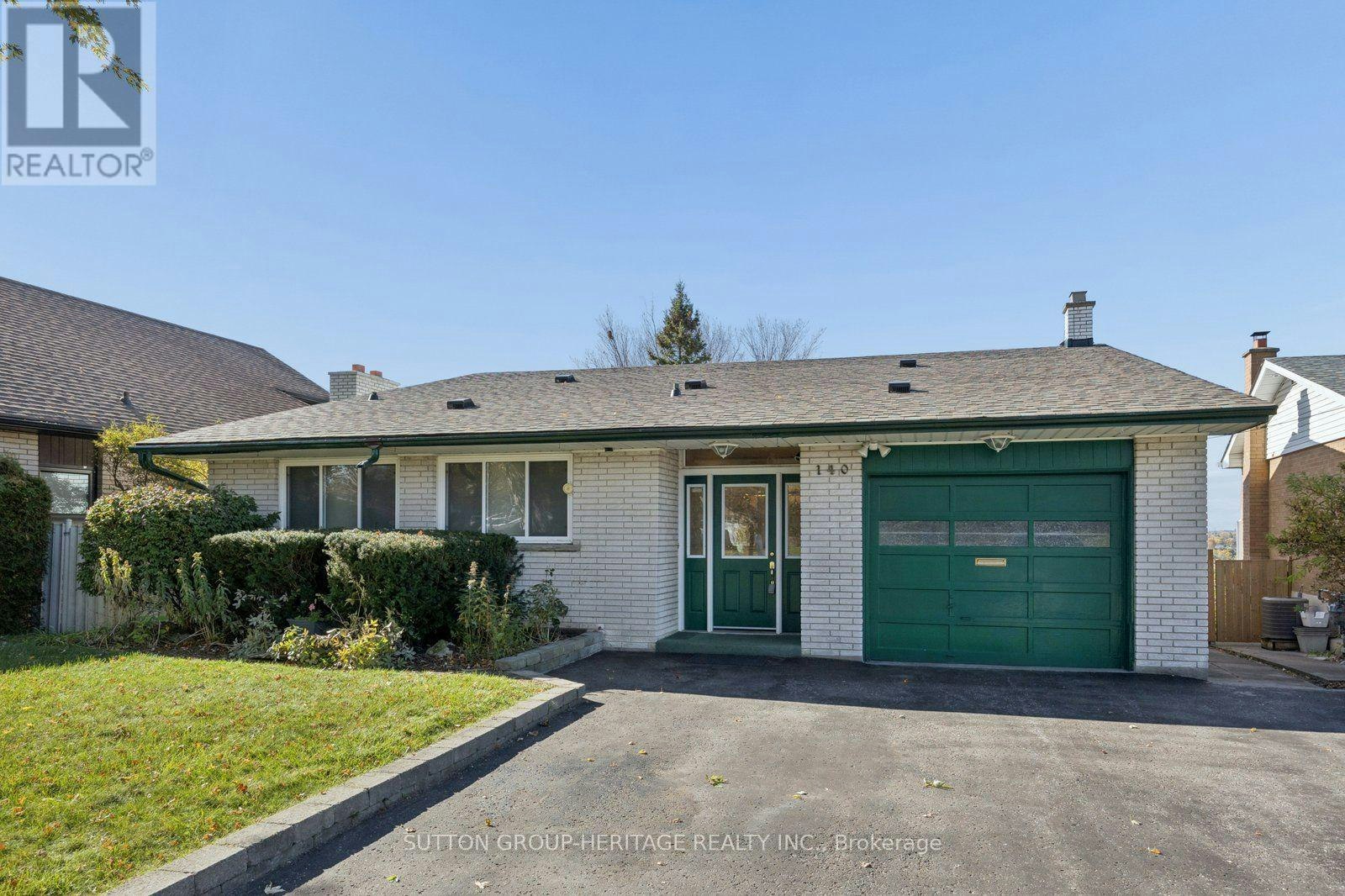 140 Labrador Drive, Oshawa, ON, L1H 7E3
