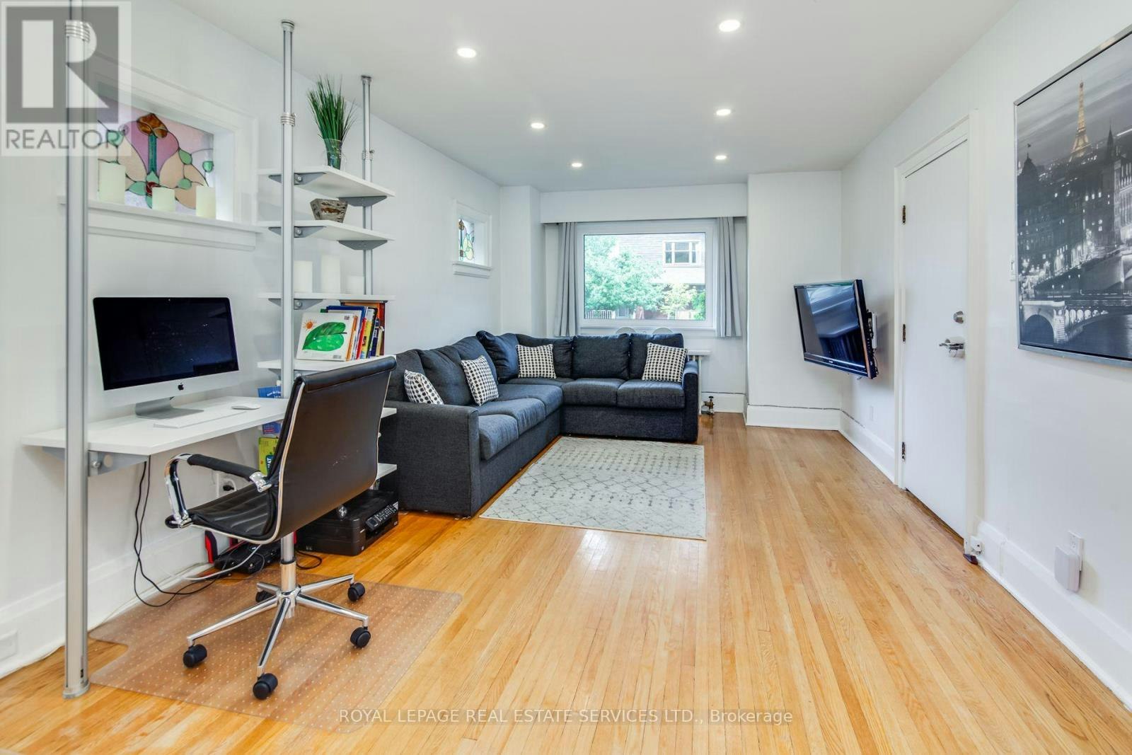 23 Kings Park Boulevard, Toronto, ON, M4J 2B7 - 3