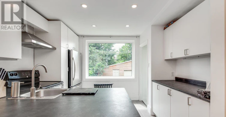 23 Kings Park Boulevard, Toronto, ON, M4J 2B7 - 10