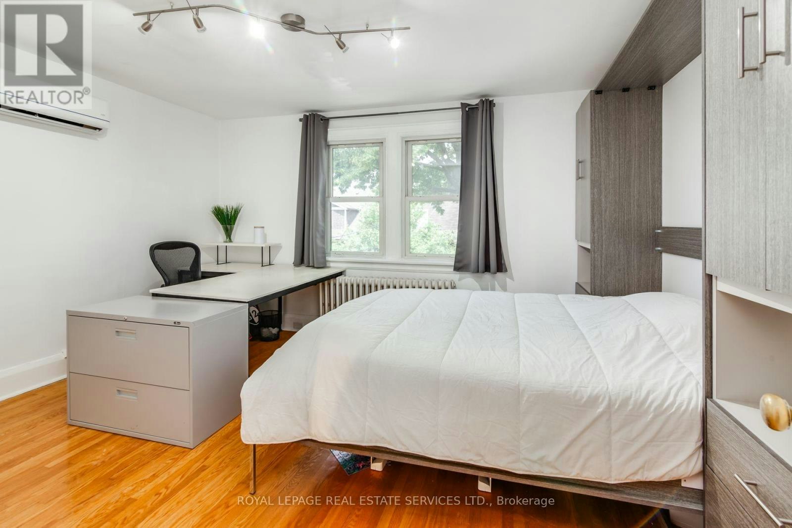23 Kings Park Boulevard, Toronto, ON, M4J 2B7 - 16