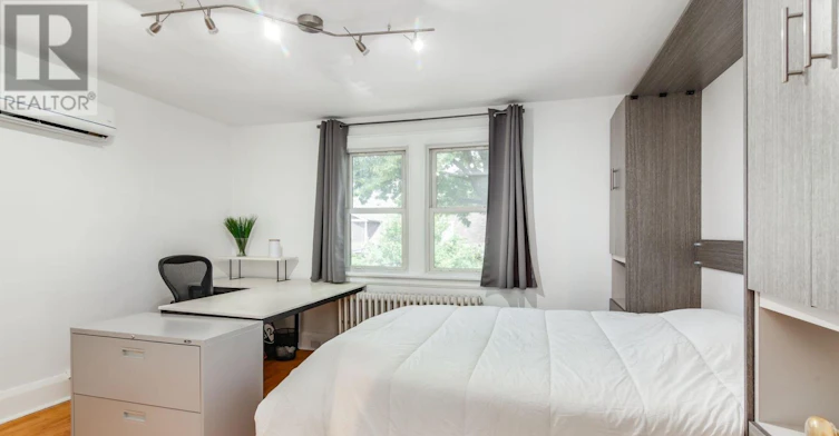 23 Kings Park Boulevard, Toronto, ON, M4J 2B7 - 16