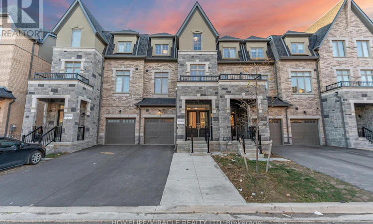 50 Foxsparrow Road