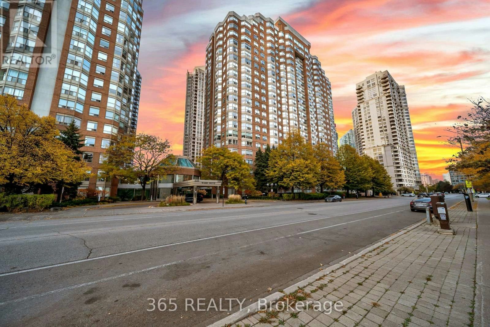 801-325 Webb Drive, Mississauga, ON, L5B 3Z9